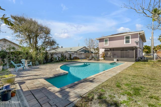 831 E 21st Avenue, New Smyrna Beach, FL 32169