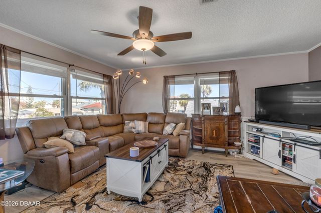 831 E 21st Avenue, New Smyrna Beach, FL 32169