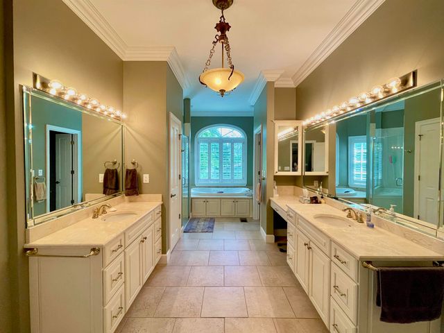 157 N Spring Street, Melbourne, AR 72556