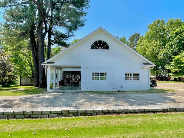 157 N Spring Street, Melbourne, AR 72556