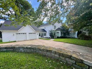 157 N Spring Street, Melbourne, AR 72556