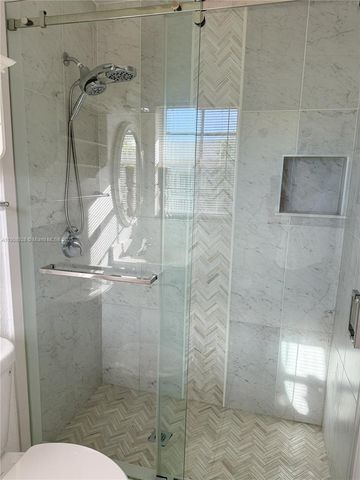 150 Peace Ave, Key Largo, FL 33037