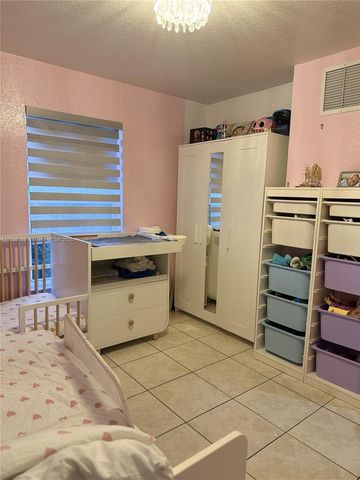 150 Peace Ave, Key Largo, FL 33037