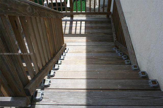 150 Peace Ave, Key Largo, FL 33037