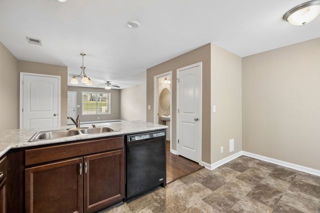 375 Sam Houston Cir, Clarksville, TN 37040