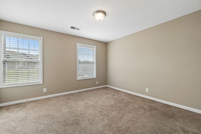 375 Sam Houston Cir, Clarksville, TN 37040