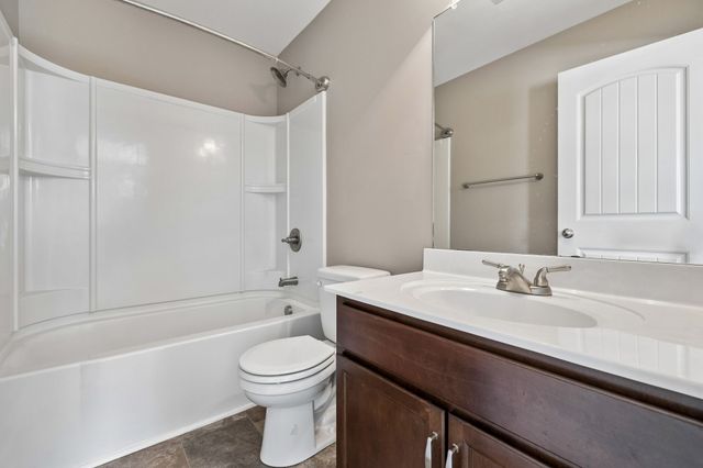 375 Sam Houston Cir, Clarksville, TN 37040