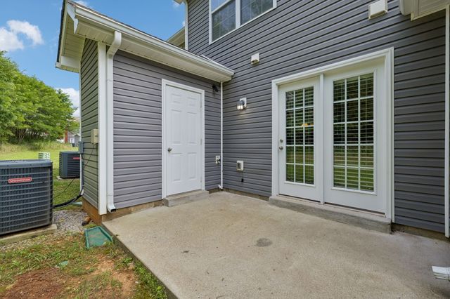 375 Sam Houston Cir, Clarksville, TN 37040