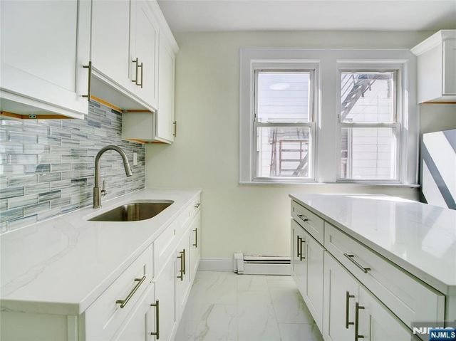 186 Isabella Avenue, Irvington, NJ 07111