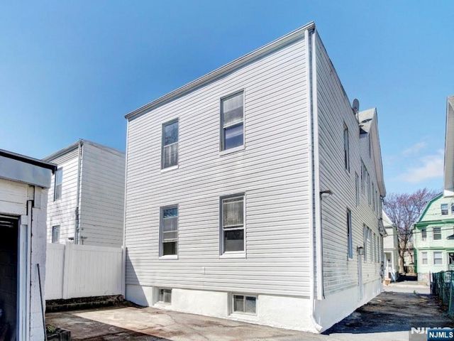 186 Isabella Avenue, Irvington, NJ 07111