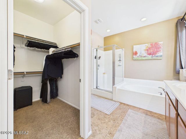 10484 S Cutting Horse Drive, Vail, AZ 85641