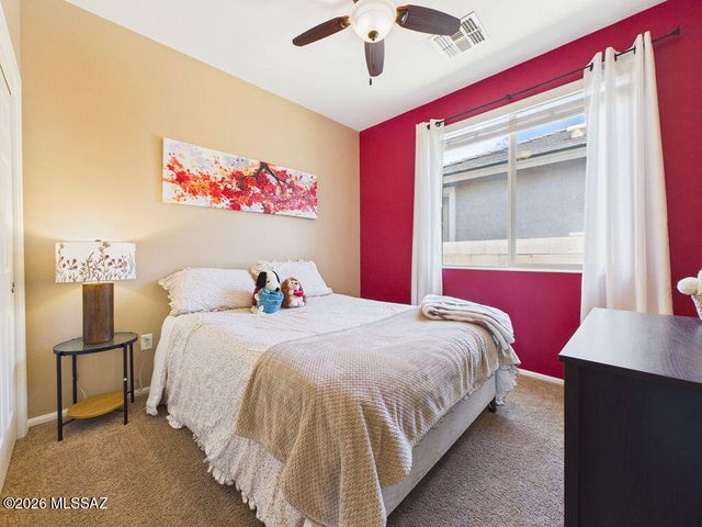 10484 S Cutting Horse Drive, Vail, AZ 85641
