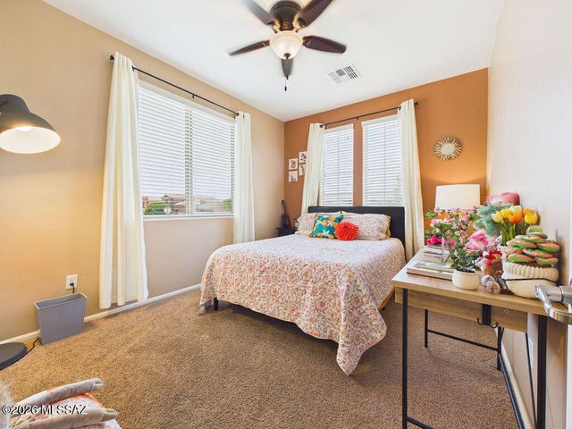 10484 S Cutting Horse Drive, Vail, AZ 85641