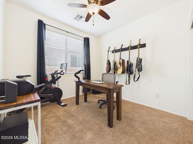 10484 S Cutting Horse Drive, Vail, AZ 85641