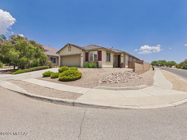 10484 S Cutting Horse Drive, Vail, AZ 85641
