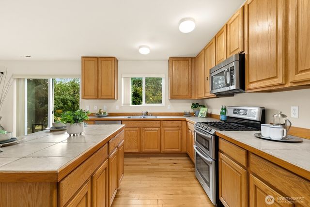 22731 132nd Place SE, Kent, WA 98042