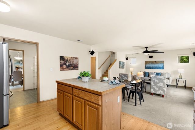 22731 132nd Place SE, Kent, WA 98042