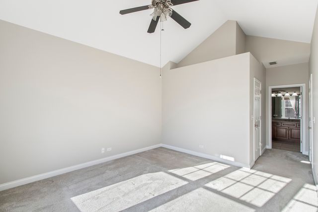 360 Promontory Lane D, Wauconda, IL 60084