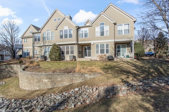 360 Promontory Lane D, Wauconda, IL 60084