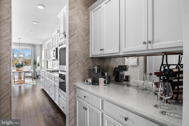 79 WESTMONT DR, Medford, NJ 08055