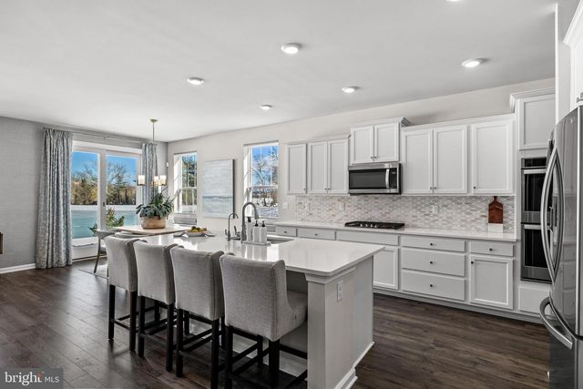 79 WESTMONT DR, Medford, NJ 08055