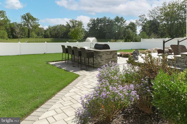 79 WESTMONT DR, Medford, NJ 08055