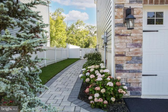 79 WESTMONT DR, Medford, NJ 08055