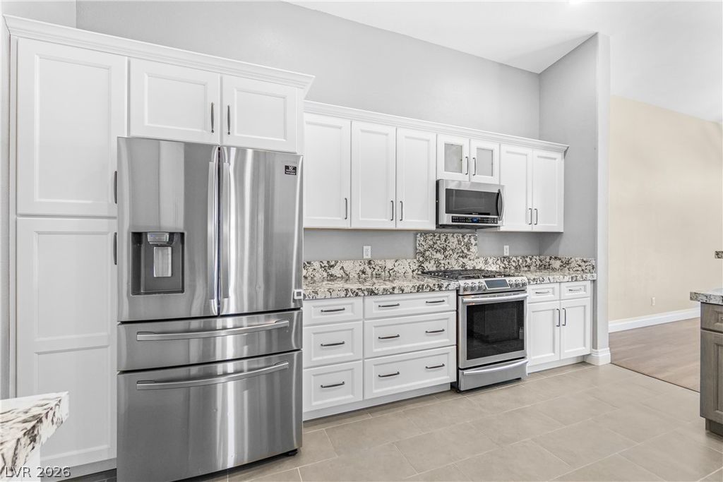 6718 Hawthorne Creek Court, Las Vegas, NV 89131 — photo 4