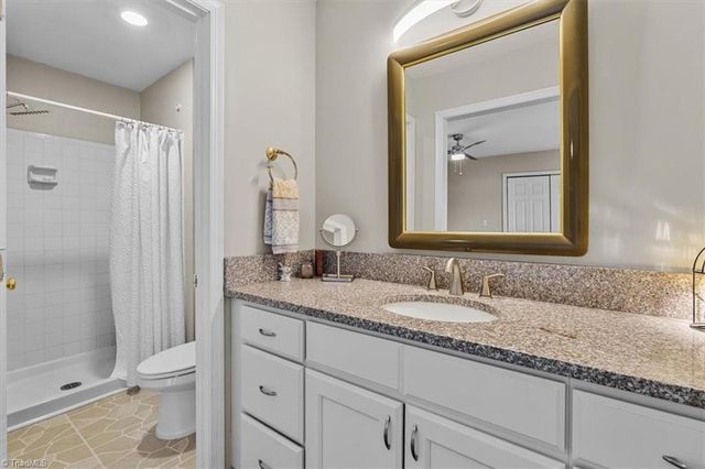 3313-B Regents Park Lane, Greensboro, NC 27455