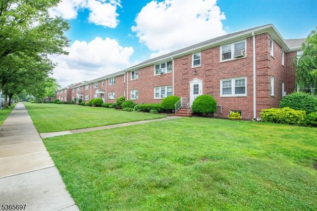 295 Bogert Rd Unit 1B 1B, River Edge Boro, NJ 07661