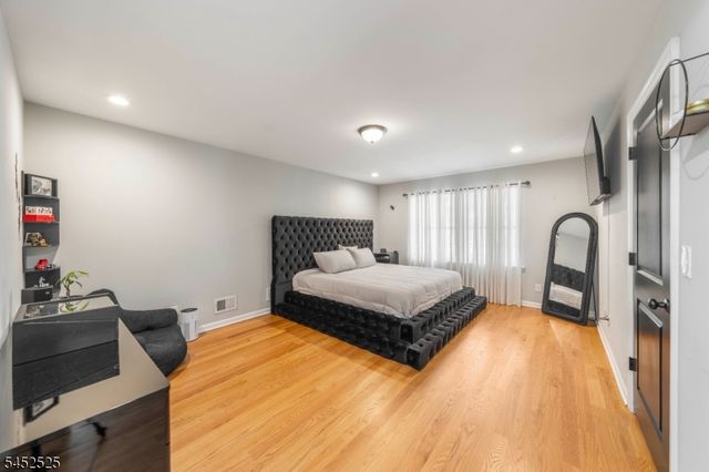 1718 W 4Th St, Piscataway Twp., NJ 08854