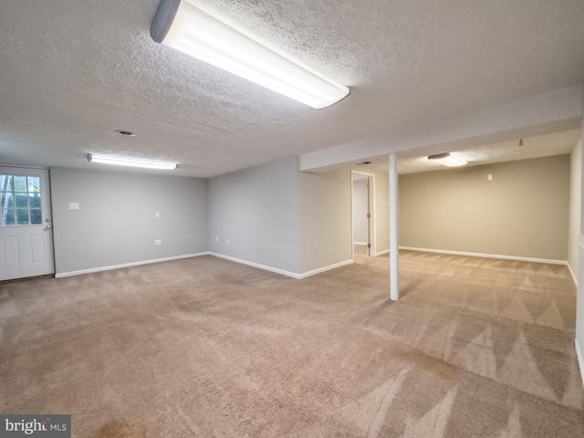 7108 ORDWAY RD, Centreville, VA 20121
