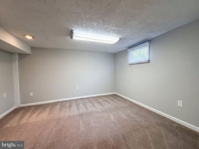 7108 ORDWAY RD, Centreville, VA 20121