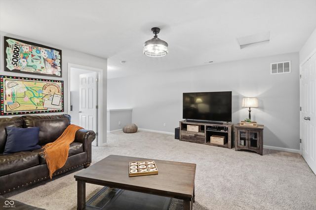 180 Tamarack Larch Boulevard, Cicero, IN 46034