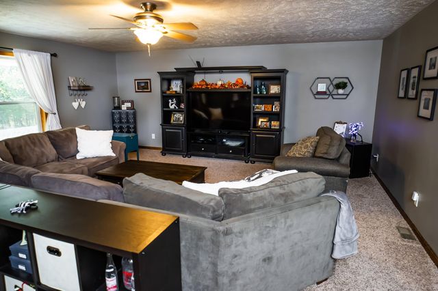 43 Lookout Trail, Fair Grove, MO 65648