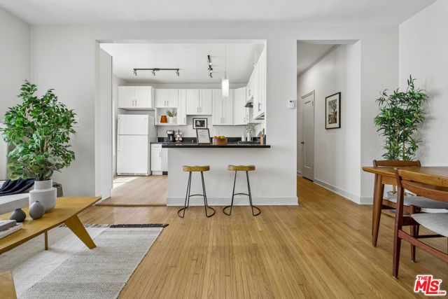1125 N New Hampshire Avenue, Los Angeles, CA 90029