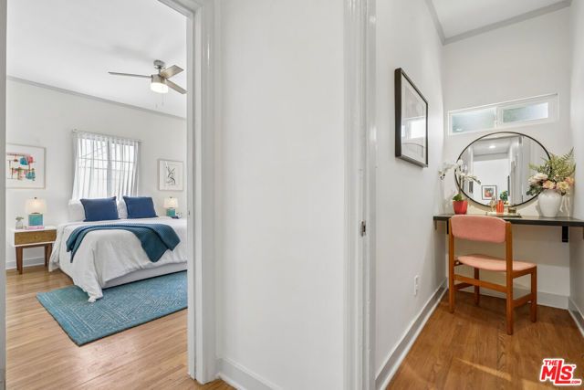 1125 N New Hampshire Avenue, Los Angeles, CA 90029