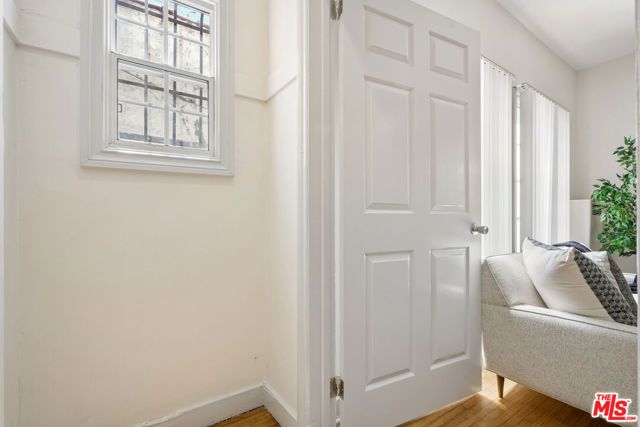 1125 N New Hampshire Avenue, Los Angeles, CA 90029