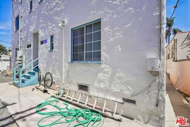 1125 N New Hampshire Avenue, Los Angeles, CA 90029