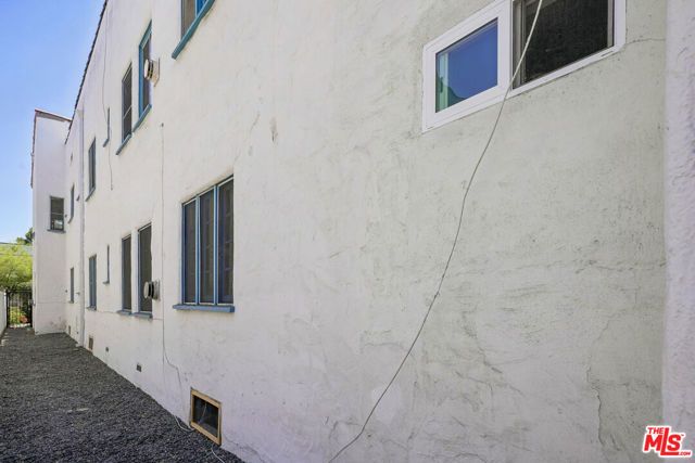 1125 N New Hampshire Avenue, Los Angeles, CA 90029