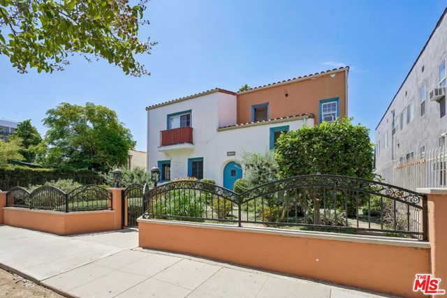 1125 N New Hampshire Avenue, Los Angeles, CA 90029