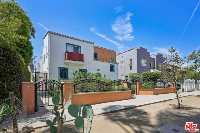 1125 N New Hampshire Avenue, Los Angeles, CA 90029