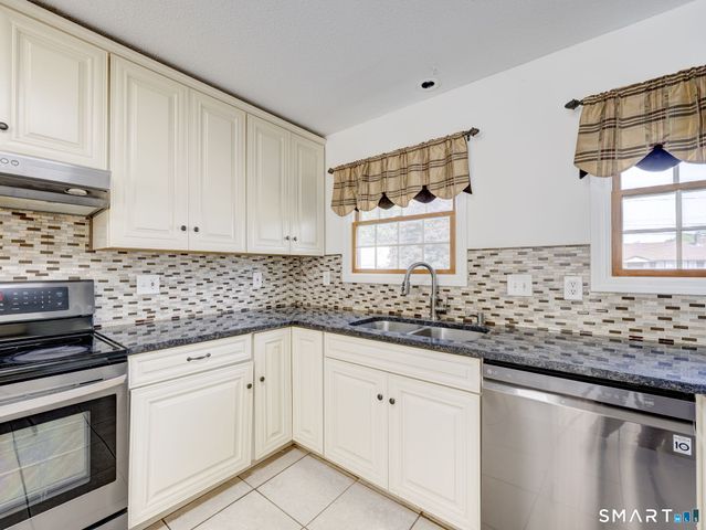 29 Fenwood Avenue, West Hartford, CT 06110