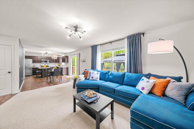 10344 Scarlet Oak Drive 13, Superior Twp, MI 48198