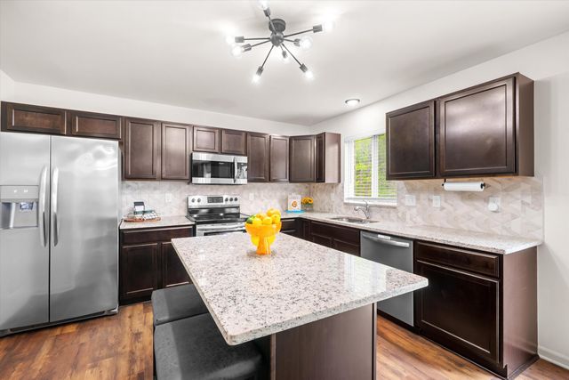10344 Scarlet Oak Drive 13, Superior Twp, MI 48198