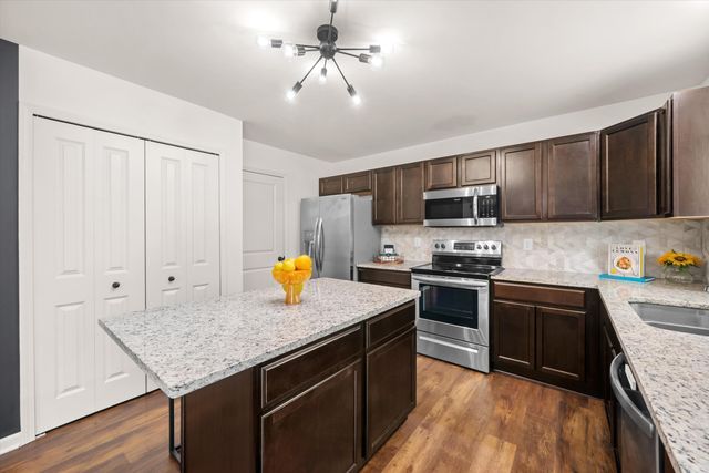 10344 Scarlet Oak Drive 13, Superior Twp, MI 48198