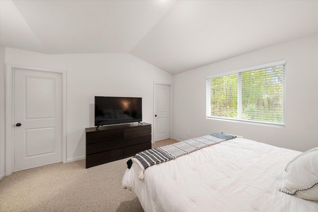 10344 Scarlet Oak Drive 13, Superior Twp, MI 48198