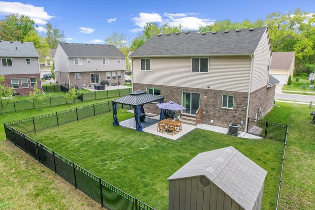 10344 Scarlet Oak Drive 13, Superior Twp, MI 48198