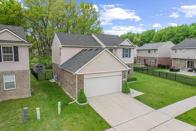 10344 Scarlet Oak Drive 13, Superior Twp, MI 48198