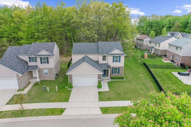 10344 Scarlet Oak Drive 13, Superior Twp, MI 48198
